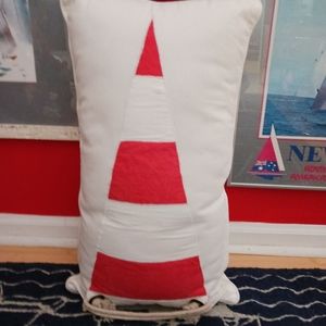 Accent pillow